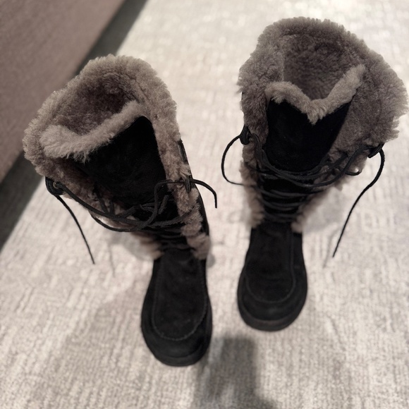 Ugg Winter boots, Size 8, black and grey - Picture 2 of 4